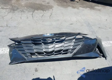 2021 Hyundai Elantra Sel z USA, uszkodzony, nr VIN 5NPLM4AG3MH024175